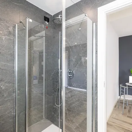 Stanza Idromassaggio 4* Quartu SantʼElena